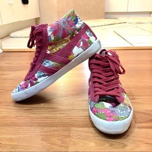 High top Sneakers UK Brand sz 8